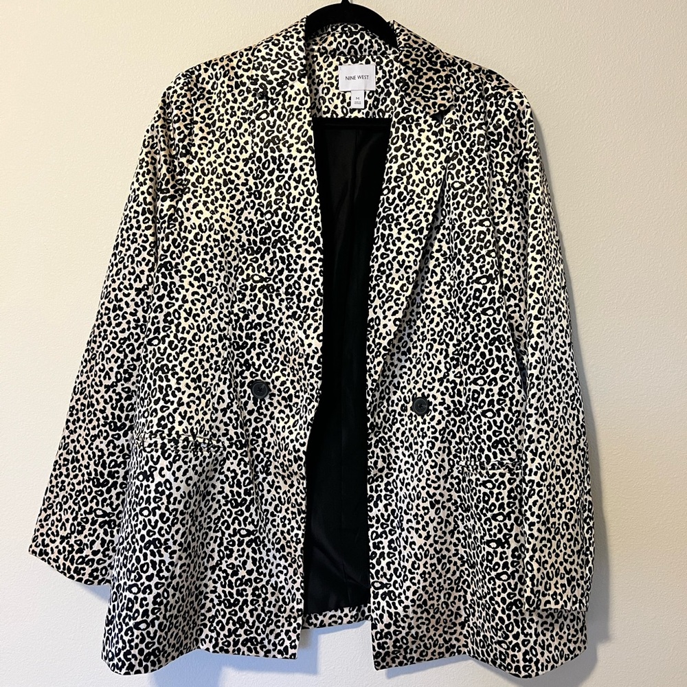 Nine West Animal Print Blazer size M
